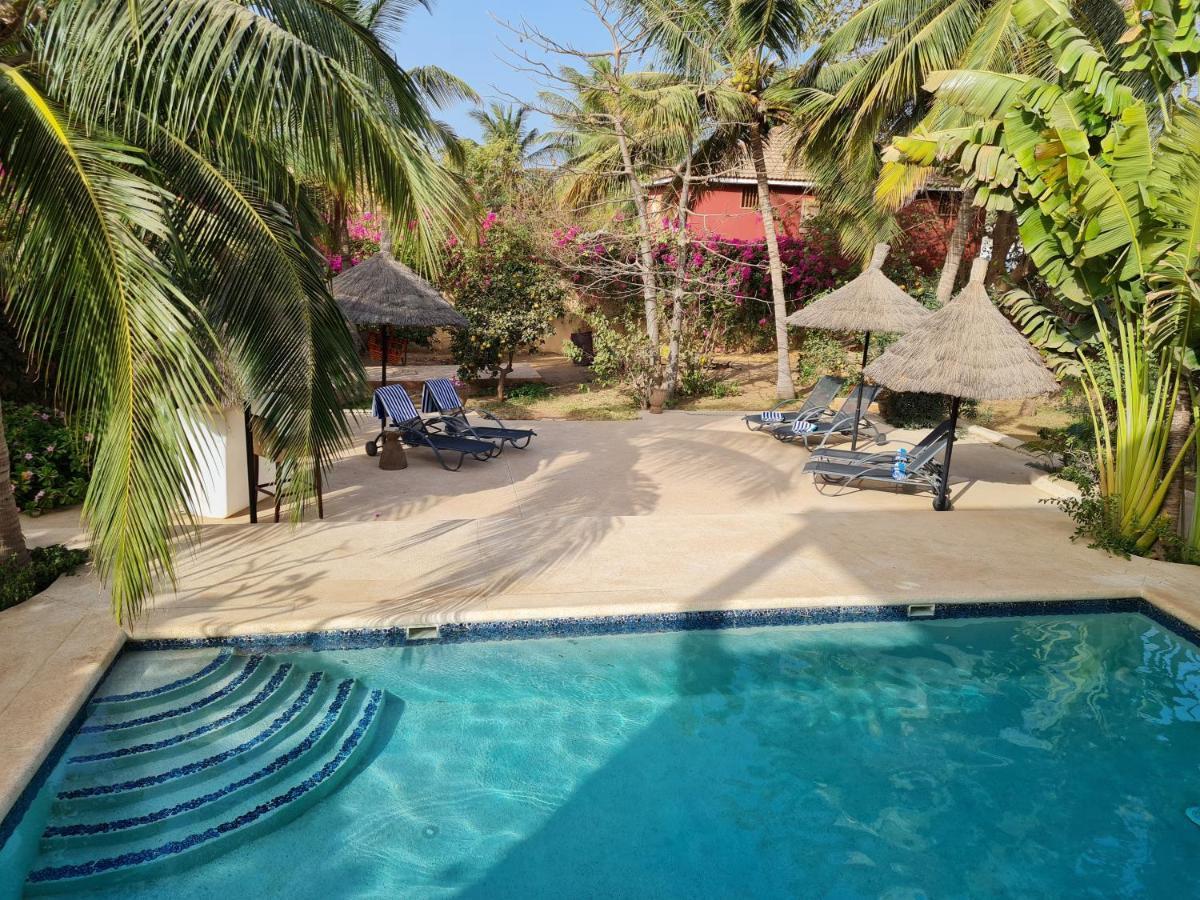 Le Souimanga Bleu Saly Bed & Breakfast Exterior photo